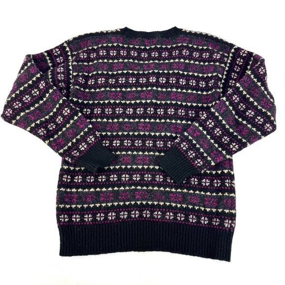 Lord & Taylor 100% Shetland Wool V-Neck Sweater Small, snowflake Fair Isle - Picture 5 of 11